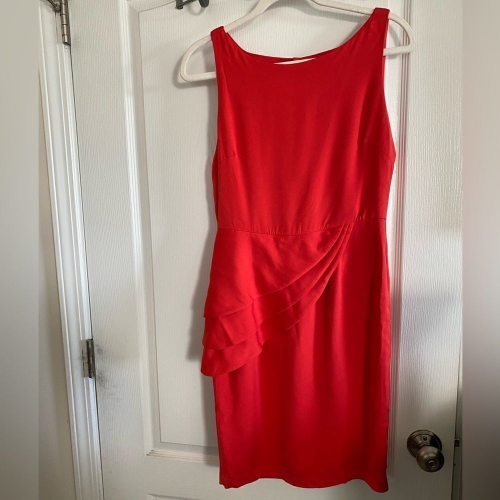 Alice + Olivia Asymmetrical Side Ruffle Open Back Fitted Dress Bright Poppy XS 0